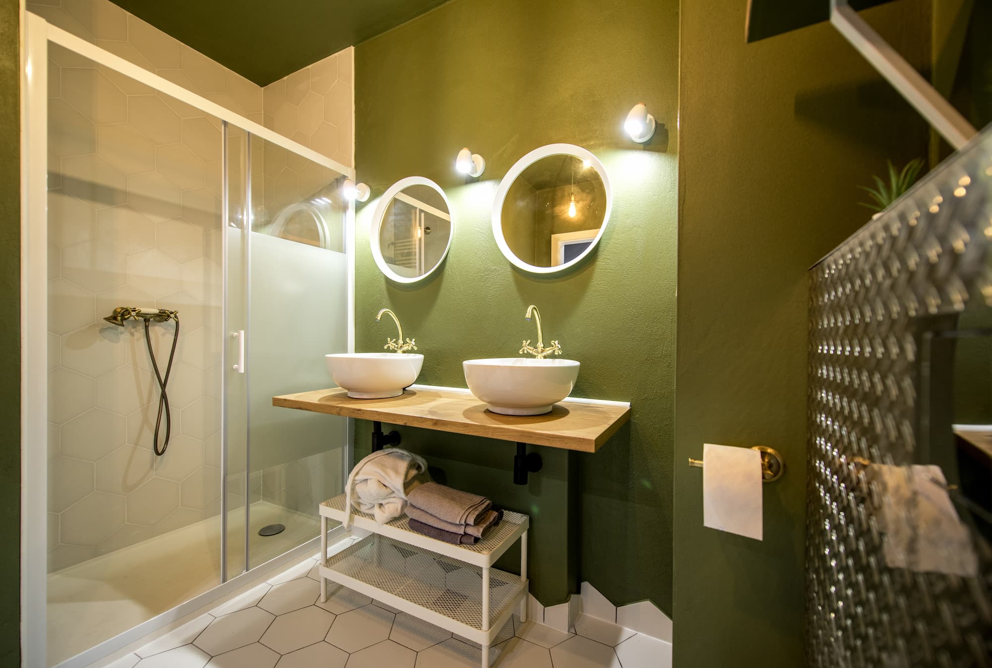 Comment choisir la peinture id&eacute;ale pour une salle de bain ? Kingersheim